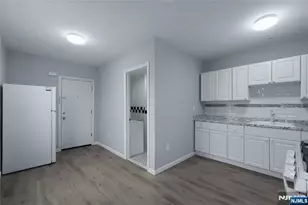 21 Franklin Ave 2L, Harrison, NJ 07029 - Photo 5