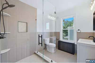 35 Rossmore Place 2 #2, Belleville, NJ 07109 - Photo 15