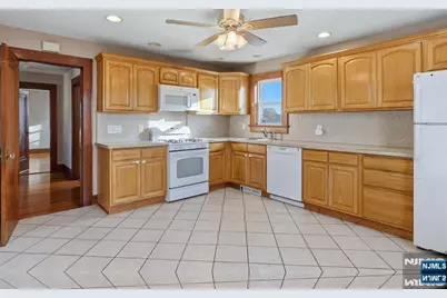 530-532 Broad Street 2 #2, Carlstadt, NJ 07072 - Photo 13