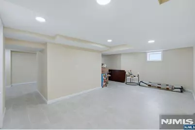 57 Vreeland Avenue, Midland Park, NJ 07432 - Photo 19