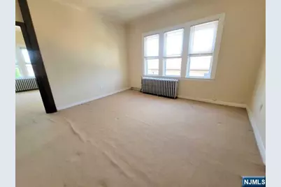 225 Warren Avenue 3rd Fl #3rd fl, Fort Lee, NJ 07024 - Photo 3