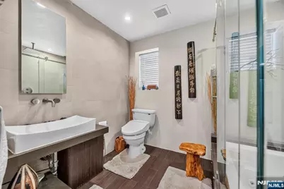 1026 Harvard Place, Fort Lee, NJ 07024 - Photo 11