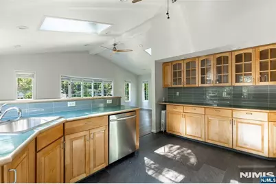 43 Spring Valley Avenue, Paramus, NJ 07652 - Photo 3