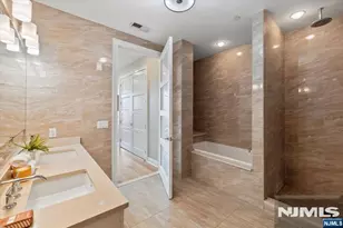 9 Somerset Ln 118, Edgewater, NJ 07020 - Photo 17