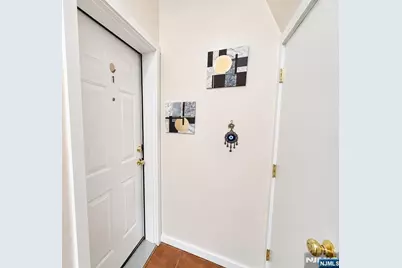 92 Bloomfield Avenue 1 #1, Paterson, NJ 07503 - Photo 3