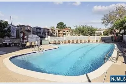 7100 Jfk Blvd E 2L #2L, Guttenberg, NJ 07093 - Photo 9