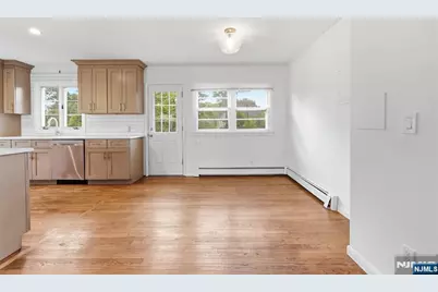 15 Monroe Place 2 #2, Montclair, NJ 07042 - Photo 7