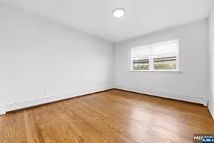 15 Monroe Pl 2, Montclair, NJ 07042 - Photo 11