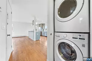 15 Monroe Pl 2, Montclair, NJ 07042 - Photo 17