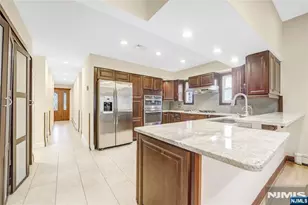 99 Lambert Pl, Paramus, NJ 07652 - Photo 11