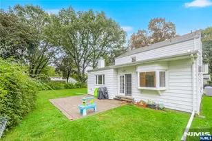 99 Lambert Pl, Paramus, NJ 07652 - Photo 23