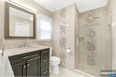 99 Lambert Place, Paramus, NJ 07652 - Photo 17