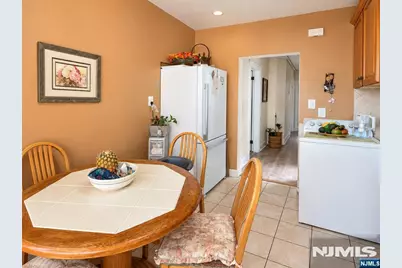 404 Broad Avenue, Palisades Park, NJ 07650 - Photo 5