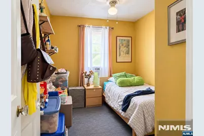 404 Broad Avenue, Palisades Park, NJ 07650 - Photo 11