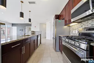 4410 Riverview Ave 410, Englewood, NJ 07631 - Photo 11