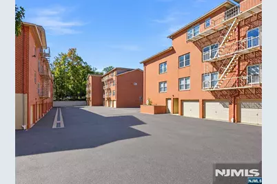 361 Claremont 3 #3, Montclair, NJ 07042 - Photo 17