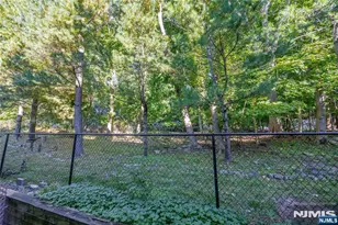 1179 Chedworth Cir, Mahwah, NJ 07430 - Photo 25