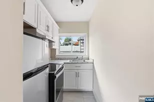 207 Polifly Road 4, Hackensack, NJ 07601 - Photo 5