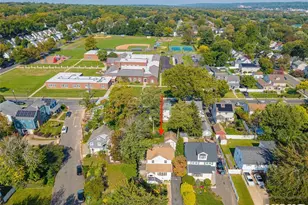 241 Roosevelt St, Teaneck Township, NJ 07666 - Photo 33