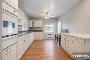 241 Roosevelt St, Teaneck Township, NJ 07666 - Photo 7