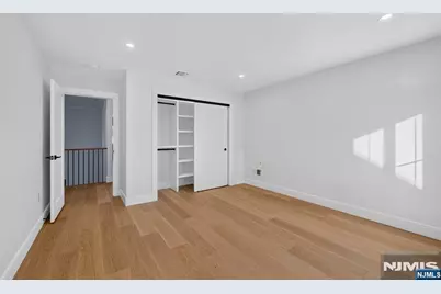 93 Highland Avenue, Emerson, NJ 07630 - Photo 35