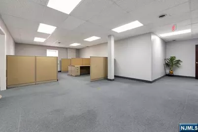 573 Valley Road 9C #9C, Wayne, NJ 07470 - Photo 11