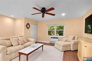 49 Knox Terrace 2A, Wayne, NJ 07470 - Photo 3