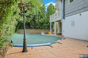 139 Middlesex Ave, Englewood Cliffs, NJ 07632 - Photo 37