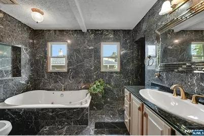 139 Middlesex Avenue, Englewood Cliffs, NJ 07632 - Photo 23