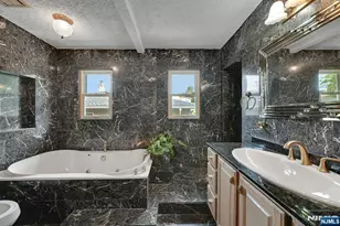 139 Middlesex Ave, Englewood Cliffs, NJ 07632 - Photo 23