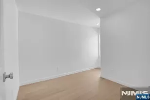 413 Paulison Ave 5, Passaic, NJ 07055 - Photo 17