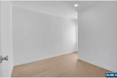 413 Paulison Avenue 5 #5, Passaic, NJ 07055 - Photo 17