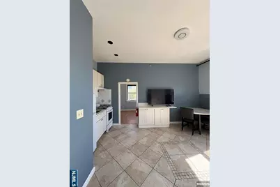 371 Anderson Avenue 3 #3, Fairview, NJ 07022 - Photo 3