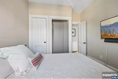 232 Montgomery Street 3 #3, Jersey City, NJ 07302 - Photo 23