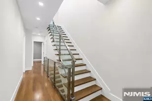 506 Undercliff Ave, Edgewater, NJ 07020 - Photo 13