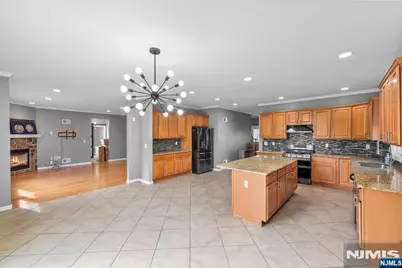 341 Maple Street, Moonachie, NJ 07074 - Photo 7