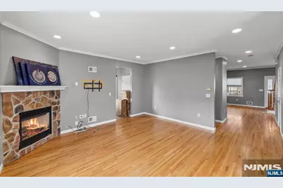 341 Maple Street, Moonachie, NJ 07074 - Photo 3
