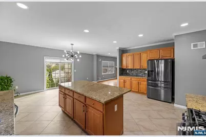 341 Maple Street, Moonachie, NJ 07074 - Photo 9