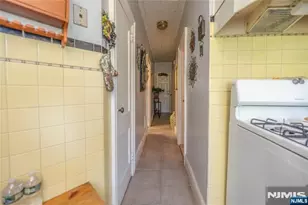 315 Pearsall Ave, Jersey City, NJ 07305 - Photo 19