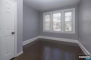 315 Pearsall Ave, Jersey City, NJ 07305 - Photo 11