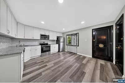24-26 Don Bosco Avenue 2 #2, Paterson, NJ 07502 - Photo 5