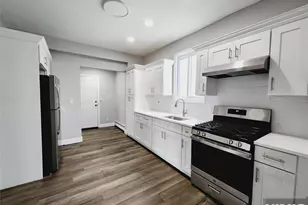1627 Anderson Ave 1st Fl, Fort Lee, NJ 07024 - Photo 3