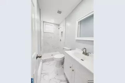 1627 Anderson Avenue 1st Fl #1st fl, Fort Lee, NJ 07024 - Photo 3