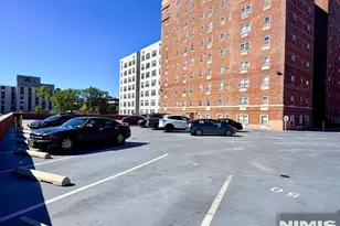 70 Munn Ave 1008, East Orange, NJ 07018 - Photo 5