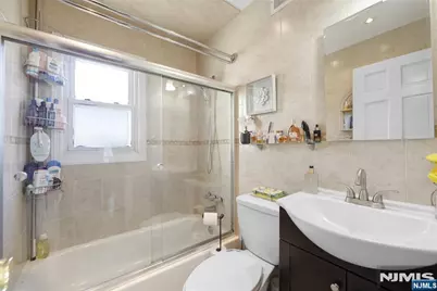32 William Street, Kearny, NJ 07032 - Photo 7