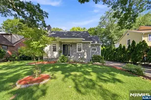 40 Dean Dr, Tenafly, NJ 07670 - Photo 3
