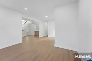 95 Rutherford Pl, North Arlington, NJ 07031 - Photo 17