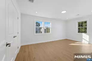 95 Rutherford Pl, North Arlington, NJ 07031 - Photo 23