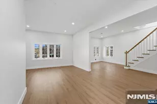 95 Rutherford Pl, North Arlington, NJ 07031 - Photo 11
