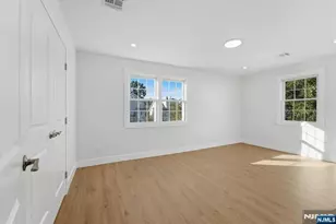 95 Rutherford Pl, North Arlington, NJ 07031 - Photo 23